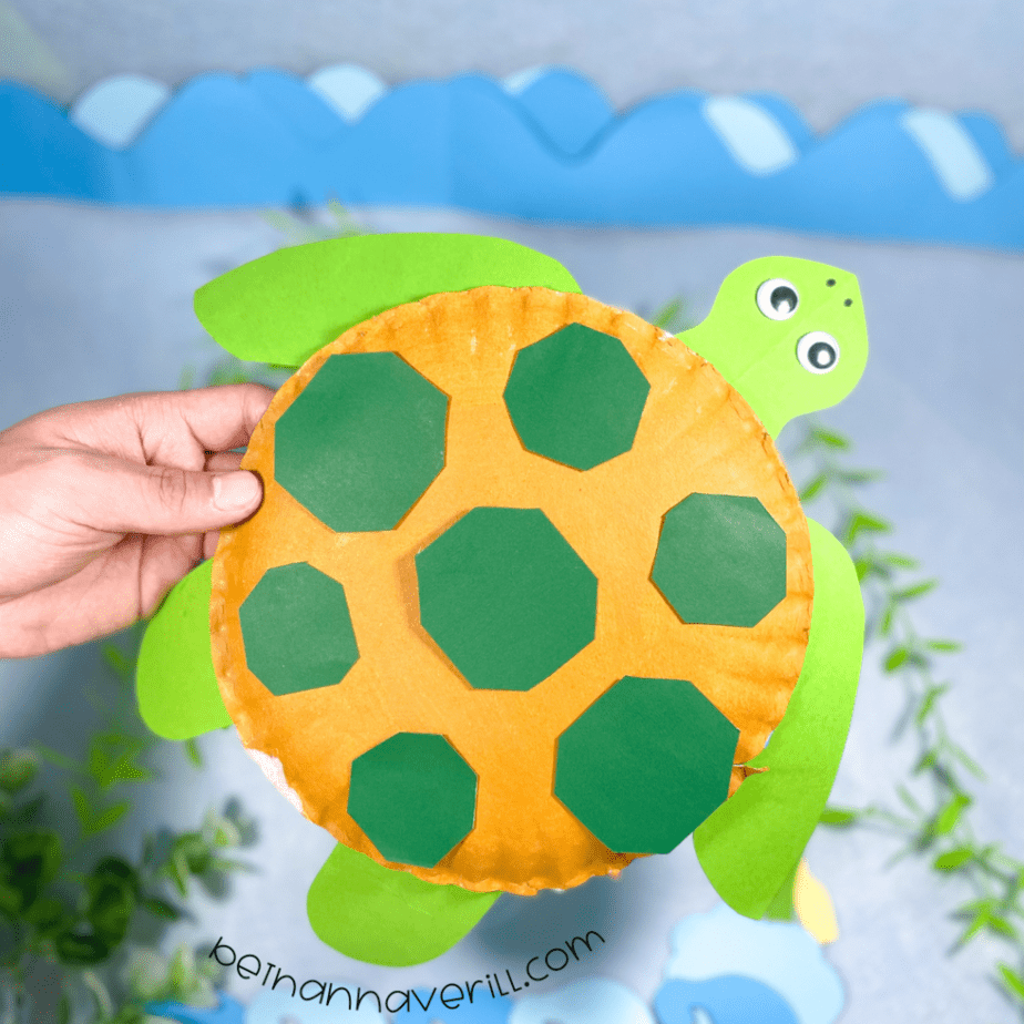Finished turtle paper plate craft