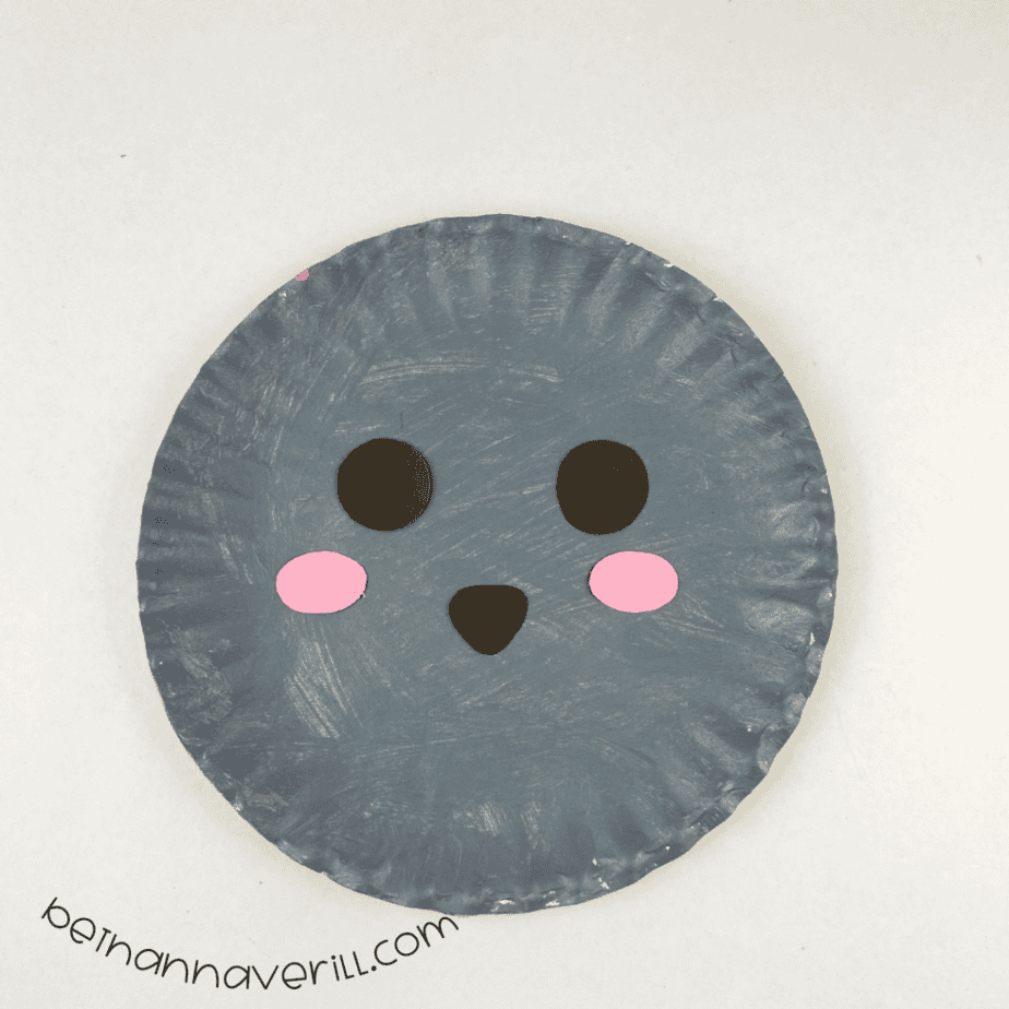 Gray sheep plate with eyes, nose and pink cheeks