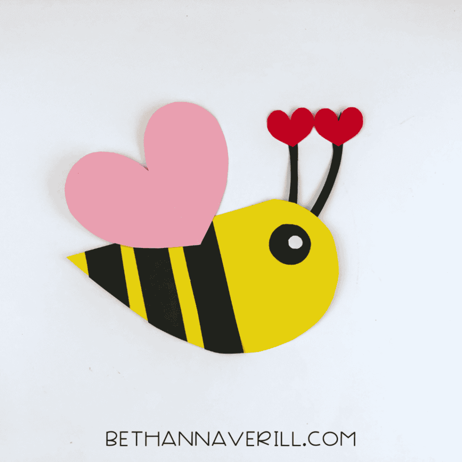 Finished Valentine’s Day heart bee craft