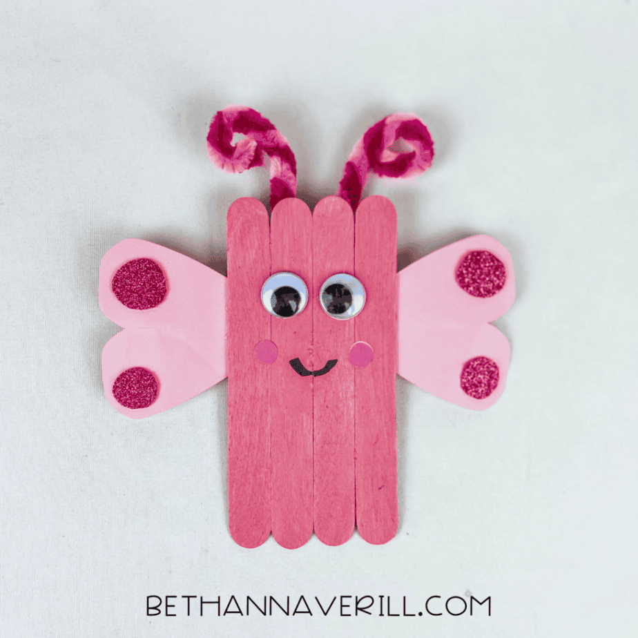 Finished Valentine’s Day love bug craft