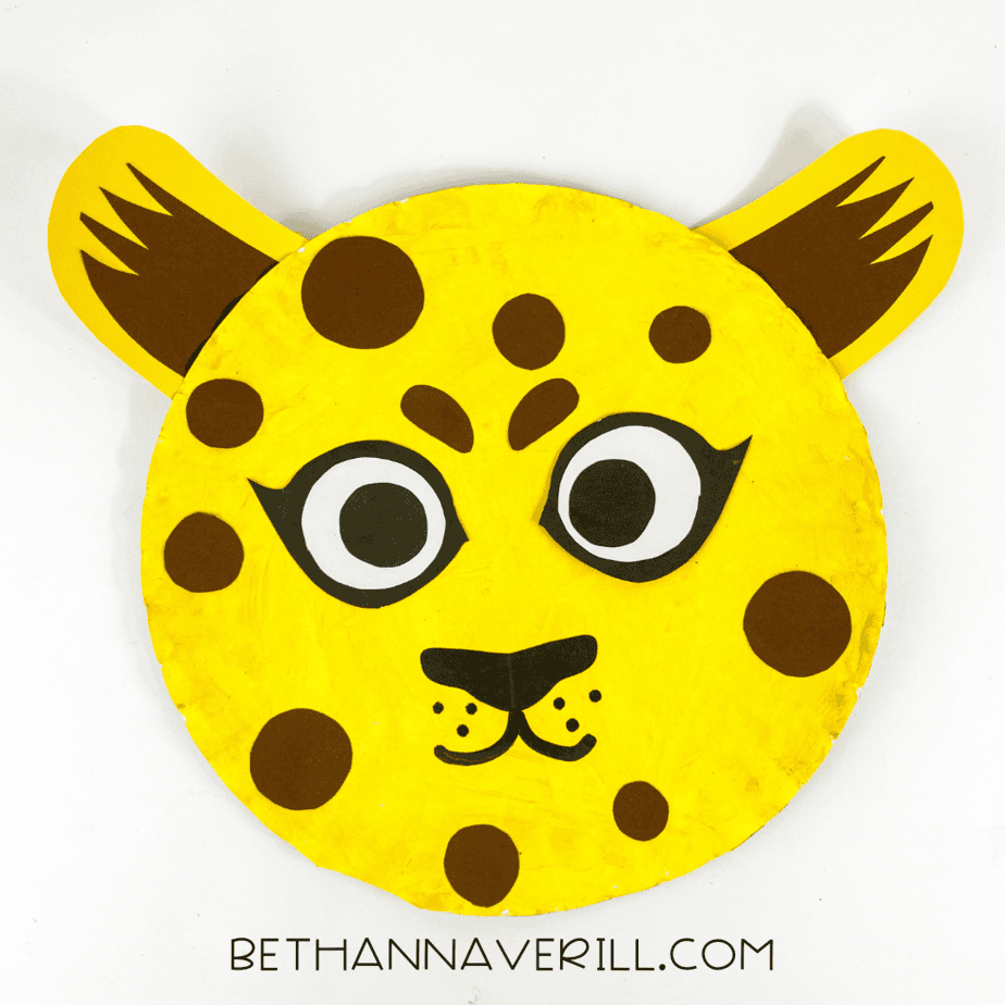 finished cheetah paper plate craft