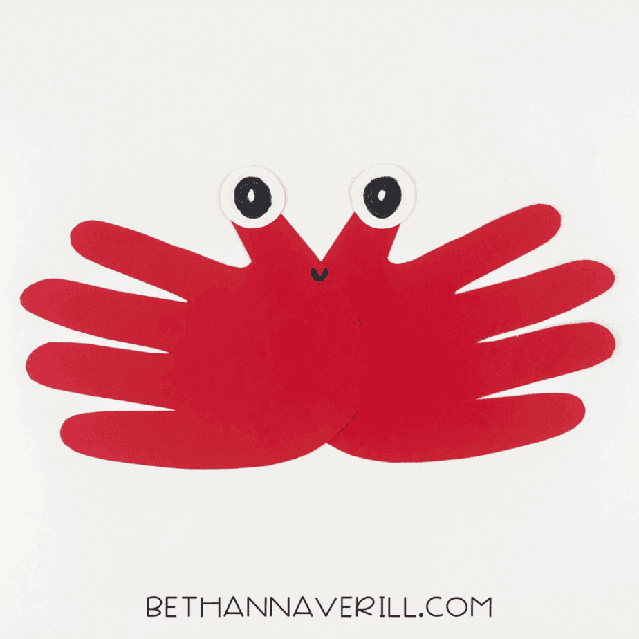 Smiley face added in the middle of the crab body
