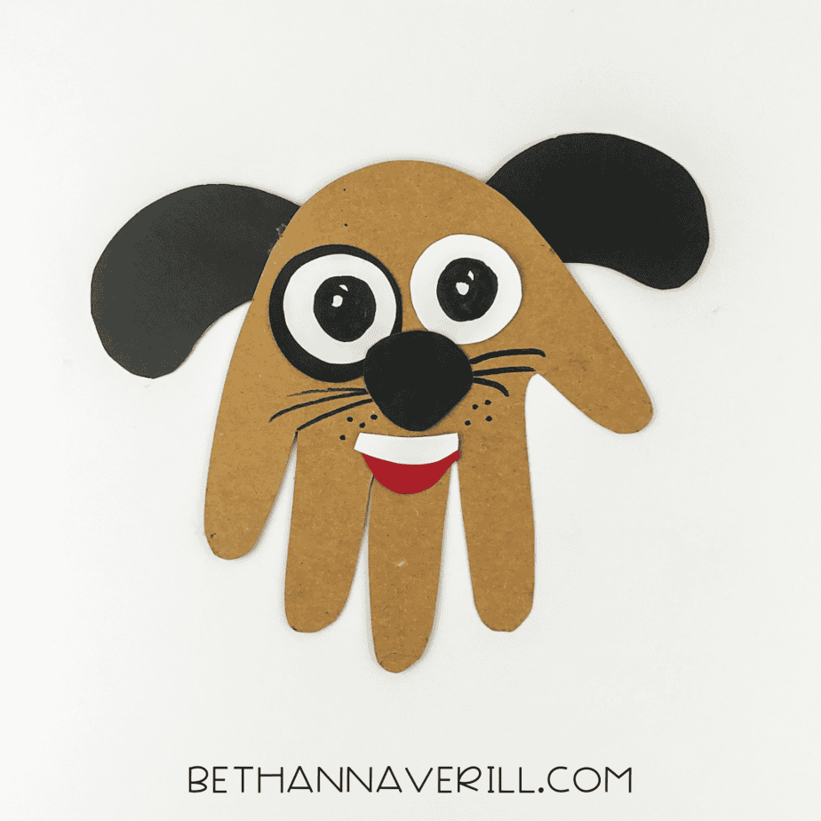 Finished dog handprint craft