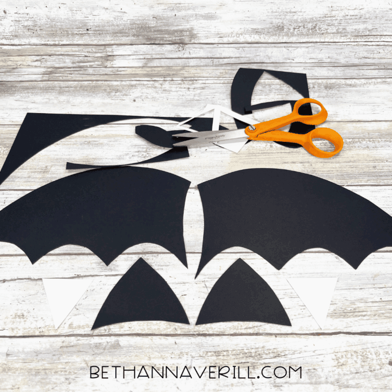 Paper Plate Bat Craft | Beth Ann Averill
