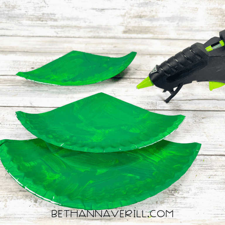 Paper Plate Christmas Tree Craft | Beth Ann Averill